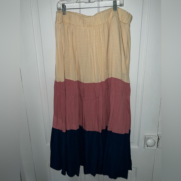 TORRID NWT striped maxi skirt ✨with pockets✨ - Picture 1 of 3